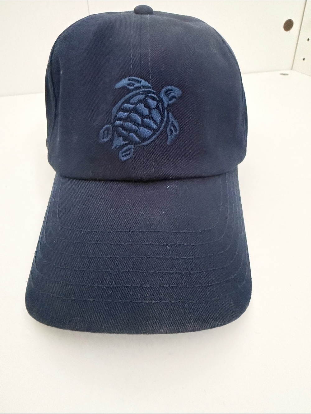Vilebrequin Classic Turtle Embroidered Men's Baseball Cap - Navy